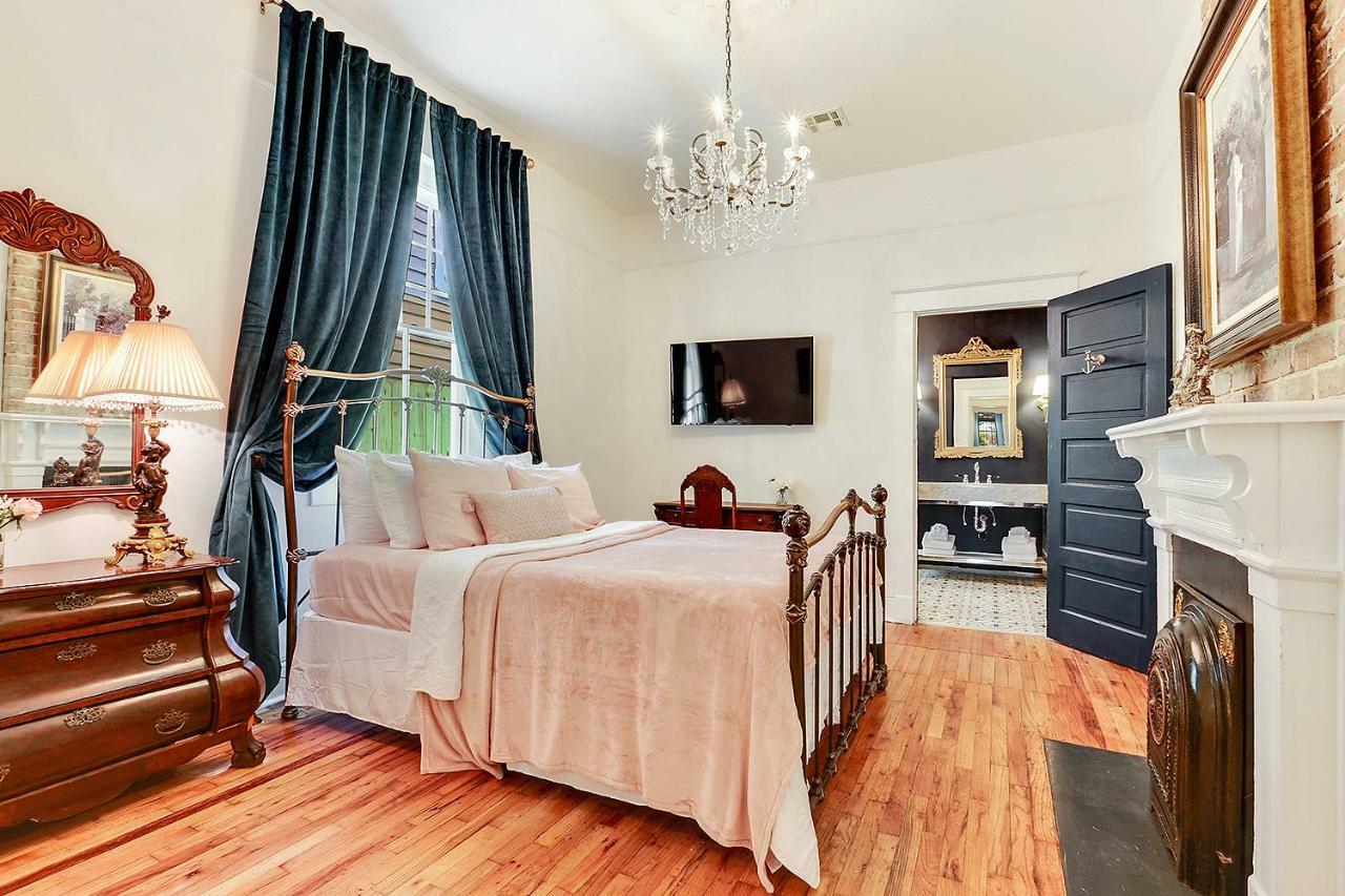 Villa Elegant Renovated House With Relaxing Courtyard New Orleans Exterior foto